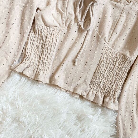 Cream Eyelet Bohemian Crop Top - Picture 3 of 5